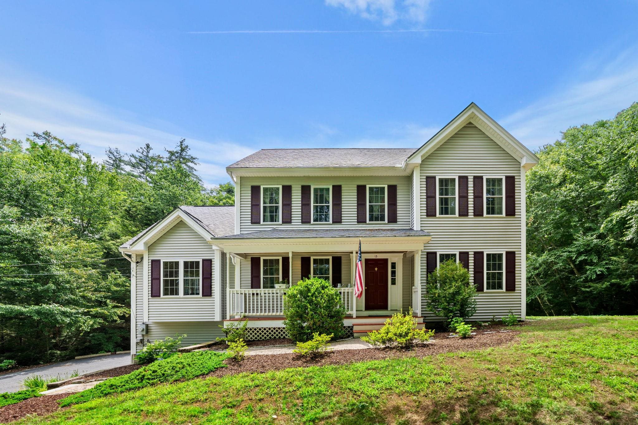 13 Oak Hill Road, Sold in Brookline Zoocasa