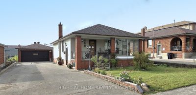 42 Montana Ave, House other with 3 bedrooms, 2 bathrooms and 6 parking in North York ON | Image 1