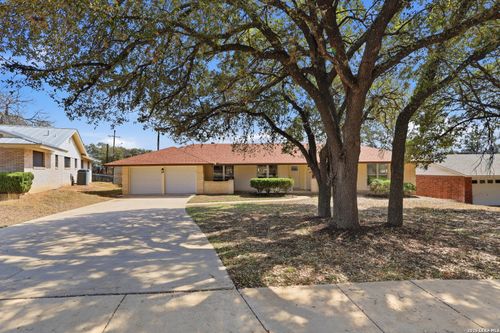 8702 Dudley Dr, San Antonio, TX, 78230-4527 | Card Image
