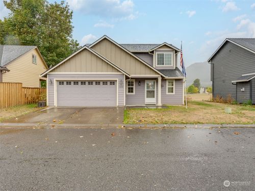 1222 Island Way, North Bonneville, WA, 98639 | Card Image