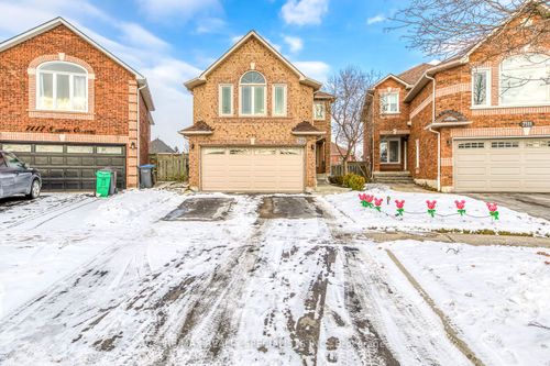 7115 Spyglass Cres, Mississauga, ON, L5N7H2 | Card Image
