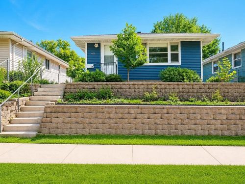 822 Morgan Ave N, Minneapolis, MN, 55411-3831 | Card Image