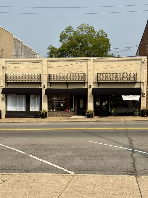 211 E Main St, Decherd, TN, 37324-3002 | Card Image