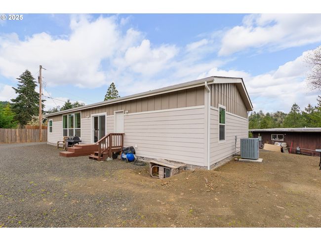 100 Crater Rd, House other with 3 bedrooms, 2 bathrooms and null parking in Camas Valley OR | Image 27