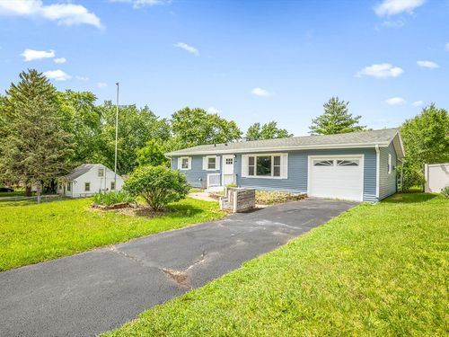 198 Winona Dr, Machesney Park, IL, 61115-2367 | Card Image