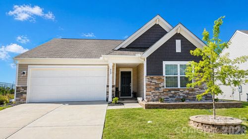 819 Wood Village Dr, Edgemoor, SC, 29712-7744 | Card Image
