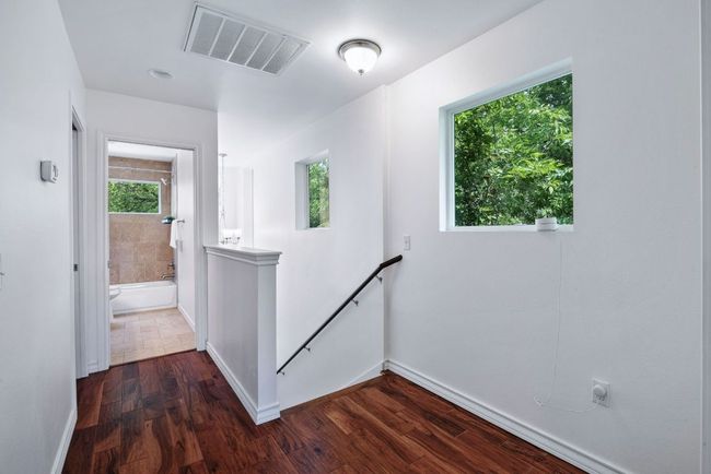 Corridor with an upstairs landing | Image 19