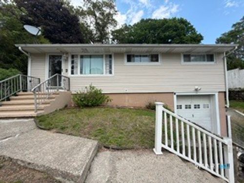 74 Oldham Ave, Waterbury, CT, 06705-3032 | Card Image