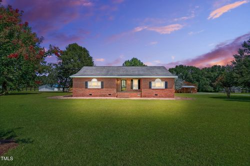 2888 Benson Hardee Rd, Benson, NC, 27504-6179 | Card Image