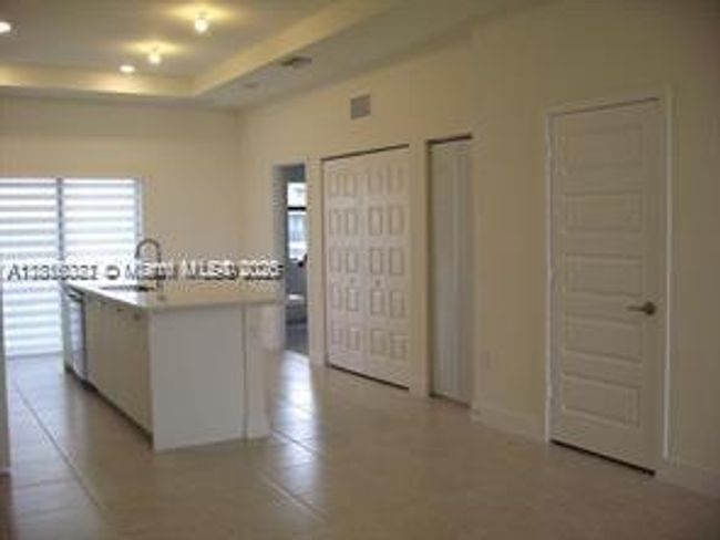 APT-32 - 8055 Nw 104 Th Ave, Condo with 2 bedrooms, 3 bathrooms and null parking in Doral FL | Image 9