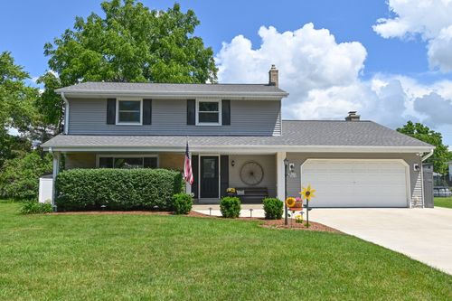 1738436 Robert Ave, Menomonee Falls, WI, 53051-2755 | Card Image