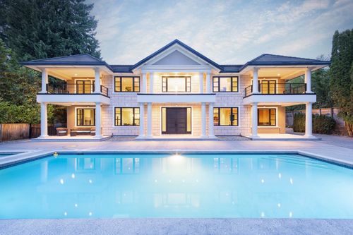 607 Glenmaroon Rd, West Vancouver, BC, V7S1P5 | Card Image