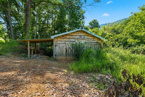 5907 Doctor Andrew Jackson Osborne Highway, Blackwater, VA, 24221 | Card Image