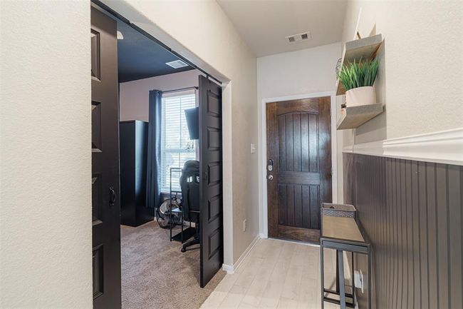 Entry way | Image 10