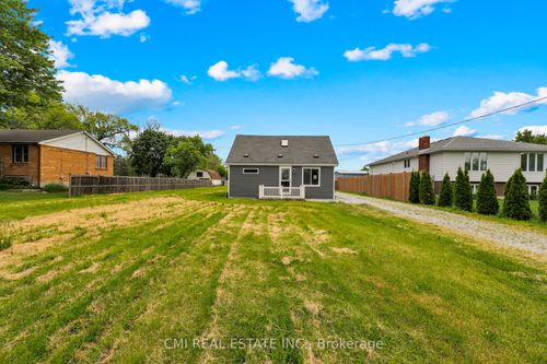 5840 Telfer Rd, Sarnia, ON, N7T7H2 | Card Image