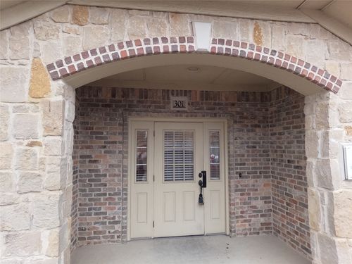 5850 Town And Country Blvd, Frisco, TX, 75034-6942 | Card Image