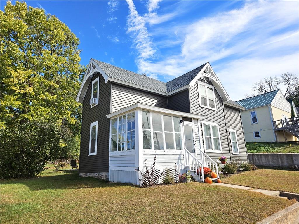High St, Chippewa Falls, WI 54729