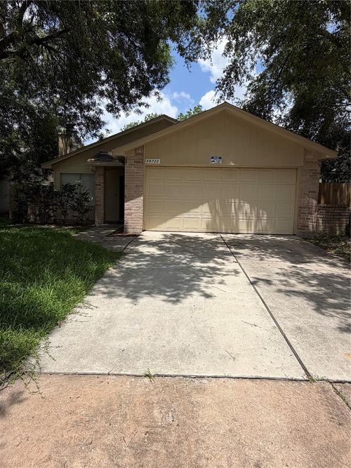 10722 Highland Woods Dr, Sugar Land, TX, 77498-1741 | Card Image