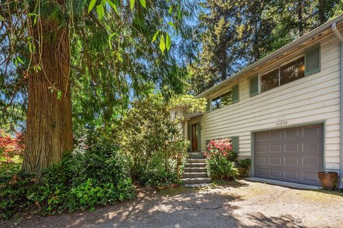 10218 Sw Tillicum Ln, Vashon, WA, 98070-7066 | Card Image