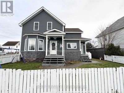 85 Birch St E, House other with 6 bedrooms, 3 bathrooms and 3 parking in Chapleau ON | Image 2