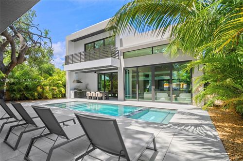280 Nw 47th St, Miami, FL, 33127-2447 | Card Image