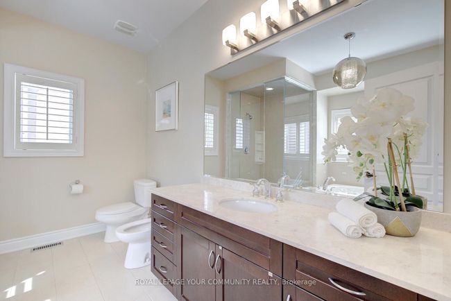 24 Rock Elm Crt, House other with 5 bedrooms, 4 bathrooms and 4 parking in Maple ON | Image 35
