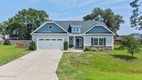 943 Needlerush Rd, Sneads Ferry, NC, 28460-5401 | Card Image