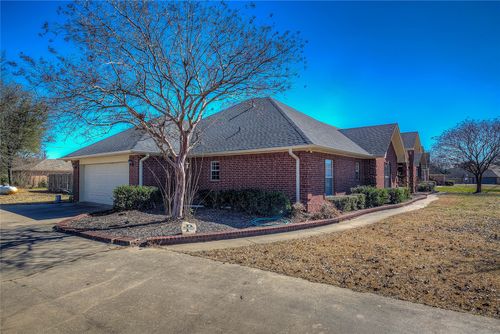 302 Briarwood Ln, Sulphur Springs, TX, 75482-7600 | Card Image