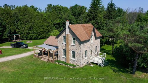 362404 Lindenwood Rd, Georgian Bluffs, ON, N0H2T0 | Card Image