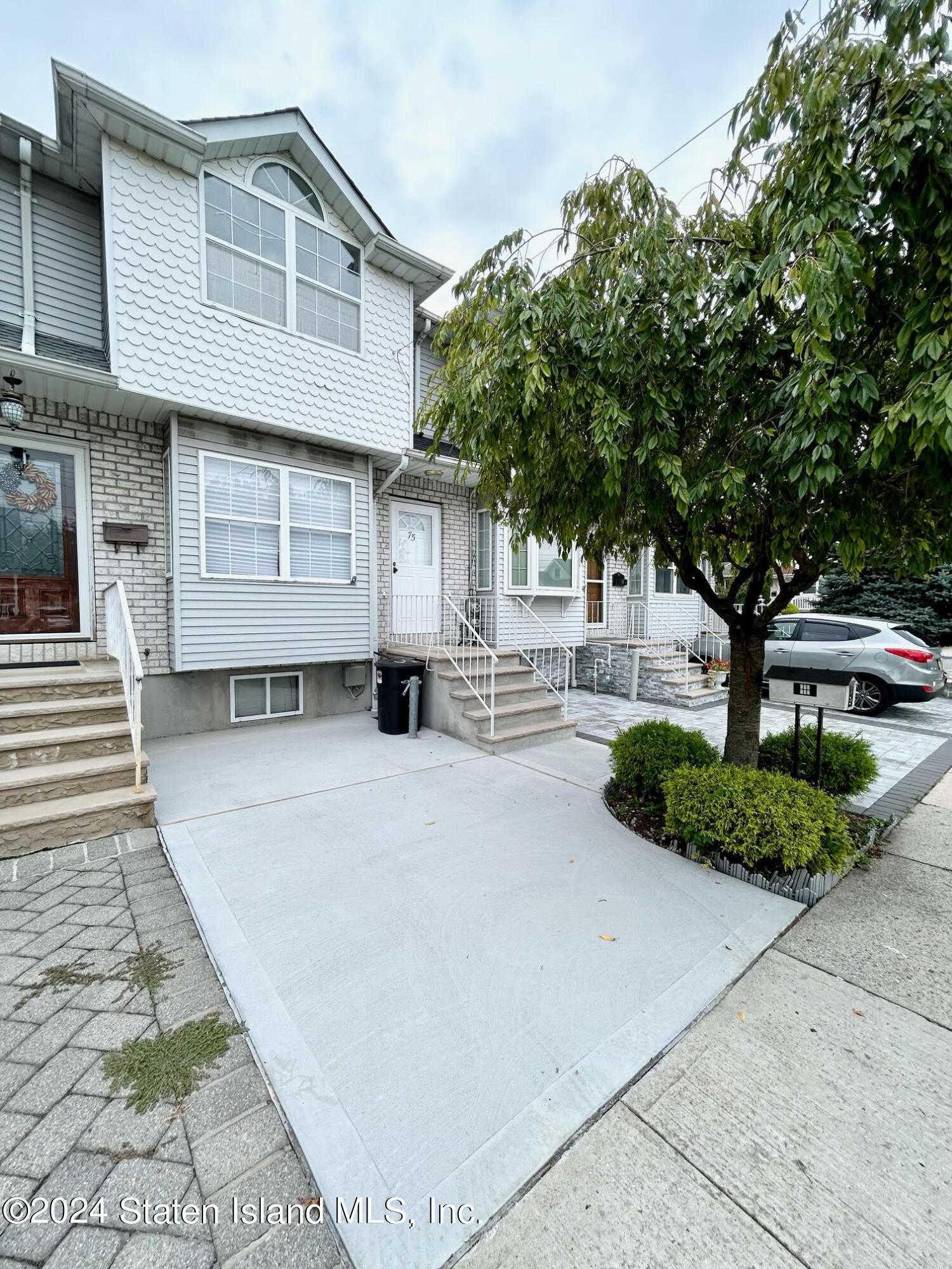 Russell St, Staten Island, NY 10308
