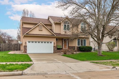 8023 Sutton Dr, Urbandale, IA, 50322-7383 | Card Image