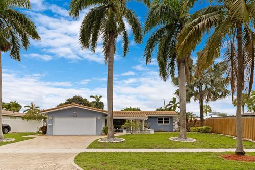 2231 Imperial Point Dr, Fort Lauderdale, FL, 33308-2211 | Card Image