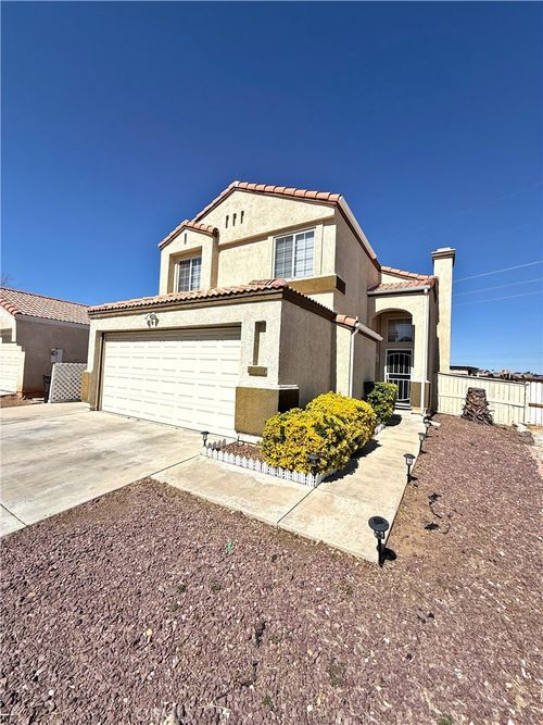 13382 Fox Run, Victorville, CA, 92392 | Card Image