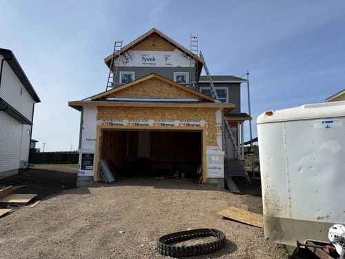 10534 131 Ave, Grande Prairie, AB, T8V6V2 | Card Image