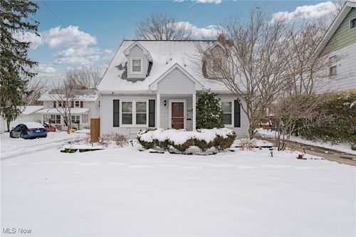 4305 Prasse Rd, South Euclid, OH, 44121-3613 | Card Image