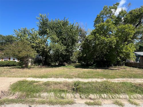 5512 Goodman Ave, Fort Worth, TX, 76107-7016 | Card Image