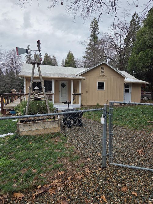616 Ridge Rd, Mokelumne Hill, CA, 95245-9636 | Card Image
