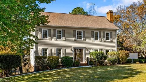 1516 Chimney Rock Dr, Kernersville, NC, 27284-8907 | Card Image