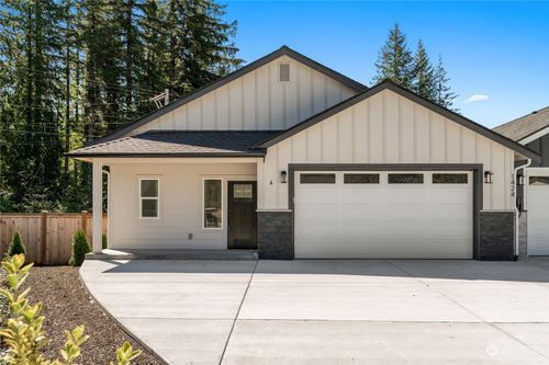 b-1424 Wallace Falls Court, Gold Bar, WA, 98251 | Card Image