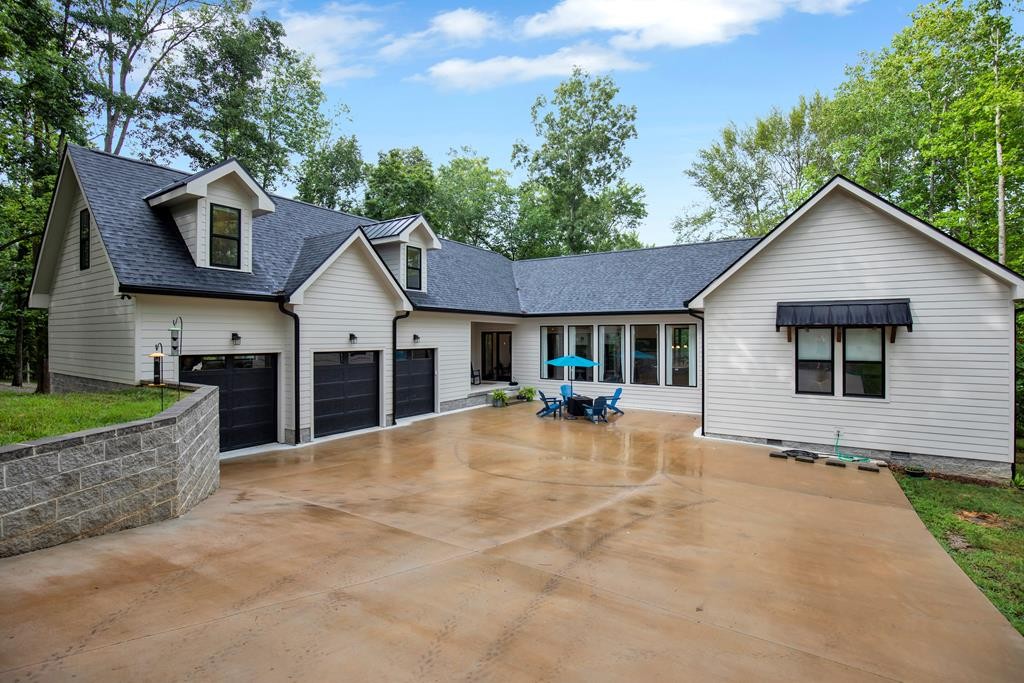 Long Point Dr, Rock Island, TN 38581