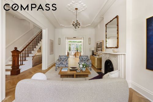 34 Park Pl, New York, NY, 10007-2511 | Card Image