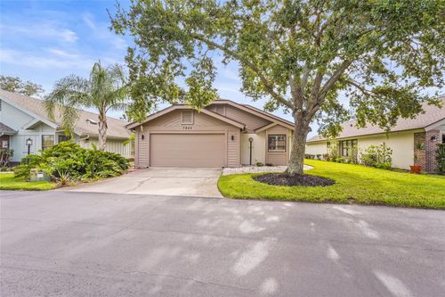 7845 Pine Trace Dr, Sarasota, FL, 34243-3754 | Card Image