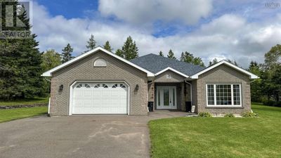 4 Eastmount Crt, House other with 3 bedrooms, 2 bathrooms and null parking in East Mountain NS | Image 1