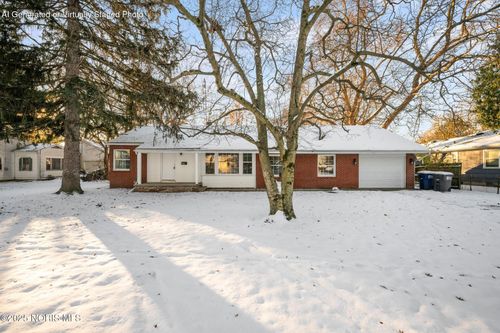 5845 Cook Dr, Toledo, OH, 43615-5101 | Card Image