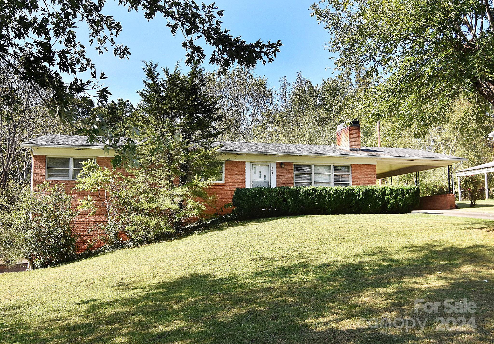 Callaway Dr, Valdese, NC 28690