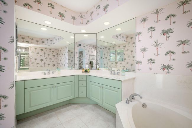 APT-2C - 3000 N Highway A1a, Condo with 3 bedrooms, 3 bathrooms and null parking in Hutchinson Island FL | Image 20