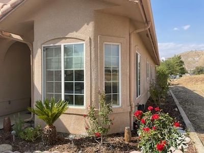 32608 Irish Lane, House other with 2 bedrooms, 2 bathrooms and null parking in Springville CA | Image 2