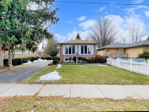 186 Norfolk Ave, Richmond Hill, ON, L4C2C8 | Card Image