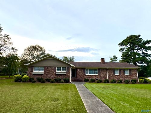 605 Coby Cir, Albertville, AL, 35950-2807 | Card Image