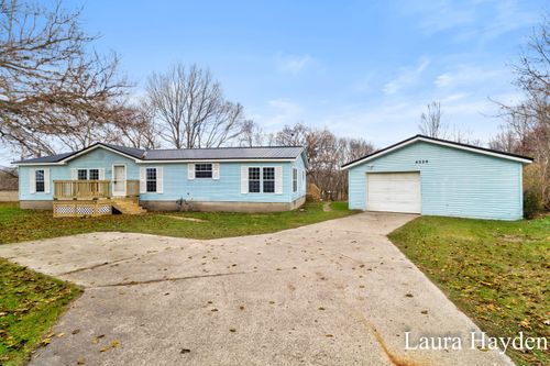 6220 Riverside Dr, Saranac, MI, 48881-9779 | Card Image